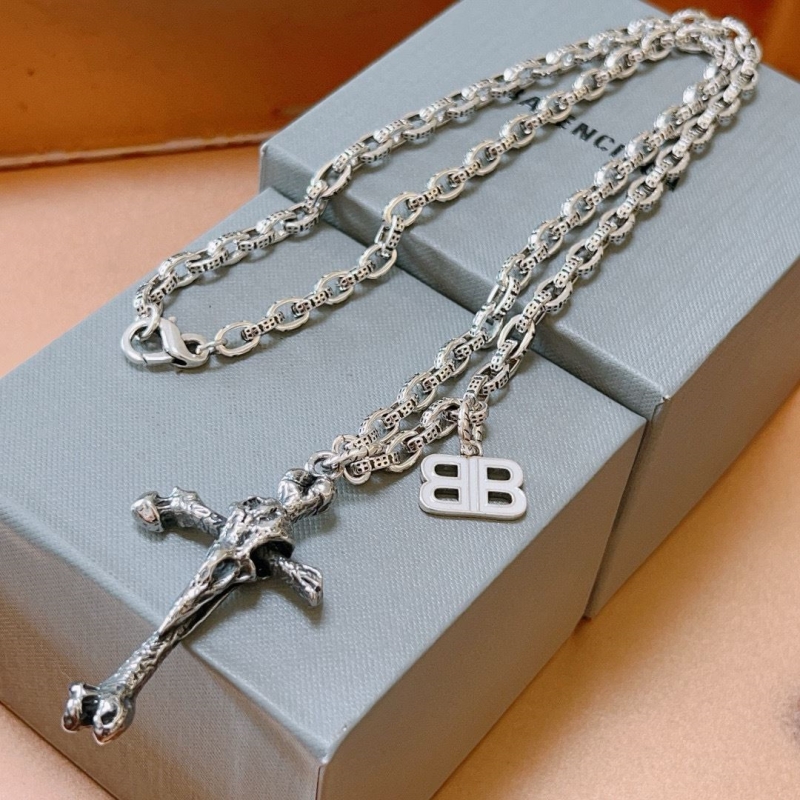 Ba1en*iaga necklaces